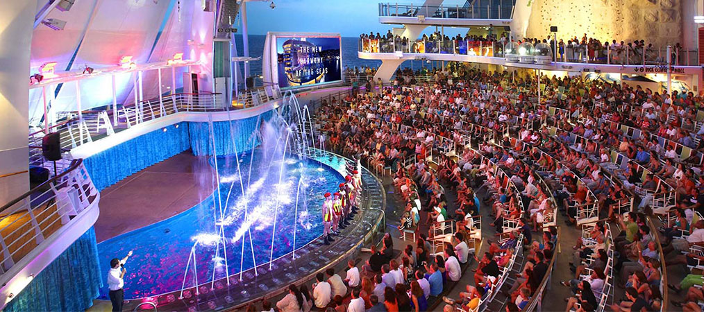 Audience surrounds the AquaTheater on Harmony of the Seas