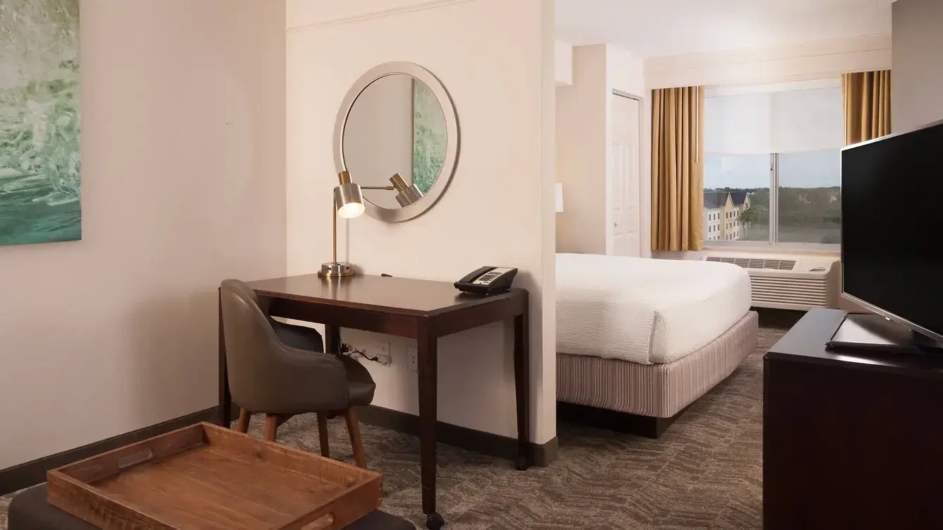 mco-springhill-suites-king