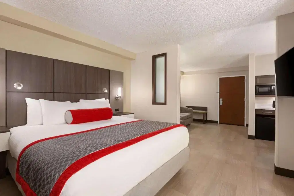 king-ramada-orlando-airport