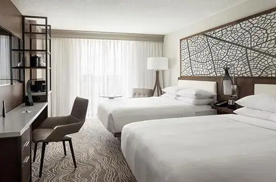 2 Queen Beds