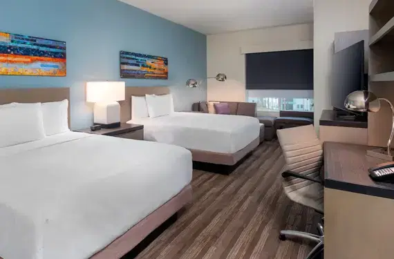 2 Queen Beds