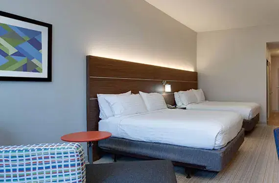 2 Queen Beds