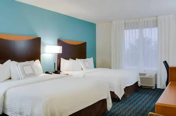 2 Queen Beds