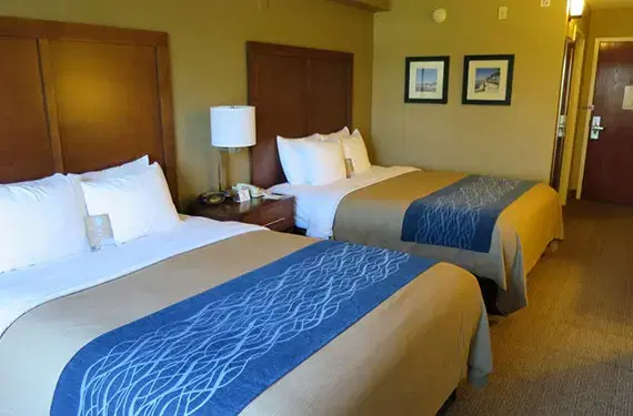 2 Queen Beds