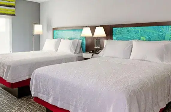 2 Queen Beds