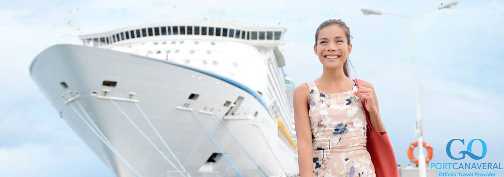 Cruise ship traveler going shopping in port