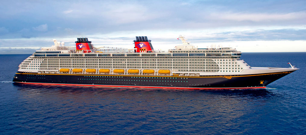 Disney Dream Cruise ship at sea
