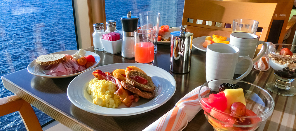 breakfast buffet on cruise
