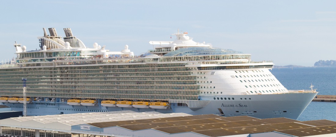 The Allure of the Seas in port