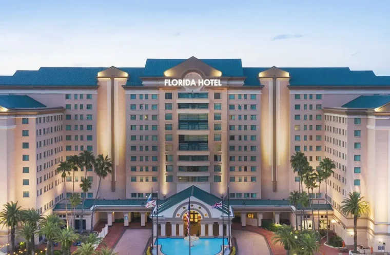 Exterior_FloridaHotel_01