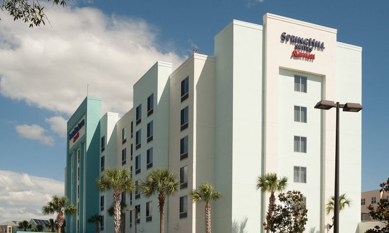 Exterior_SpringHillSuites_01