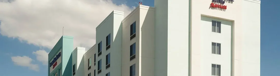 Exterior_SpringHillSuites_01
