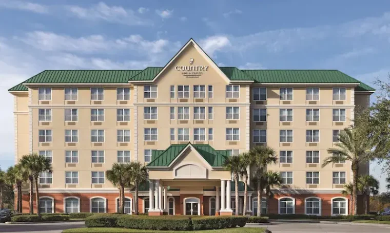 country-inn-and-suites-orlandCountry-Inn-&-Suites-Orlando-Airporto